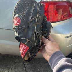 Rawlings RBG63B Glove