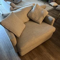 Crate & Barrel Large Cozy Lounge Chair Sofa Couch