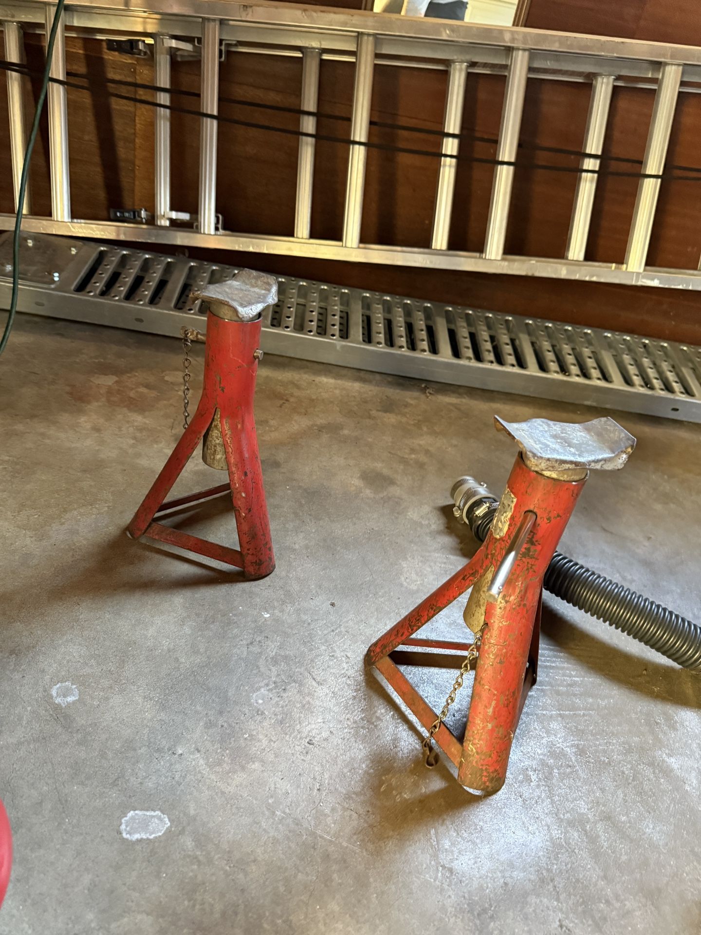Car jacks