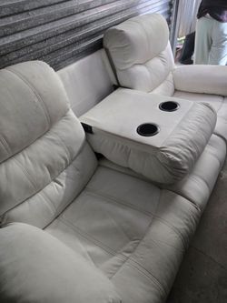 White Leather Sofá Recliner Excellent Condition