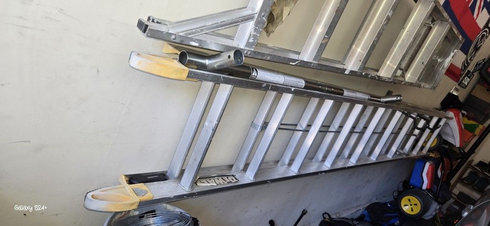 20' Dewalt Extension Ladder
