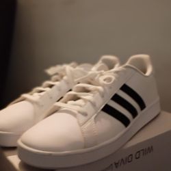 Women's  Tennis Shoe