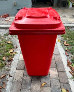 HDPE 64 GAL Plastic Rectangle Professional Wheeled Trash Bin