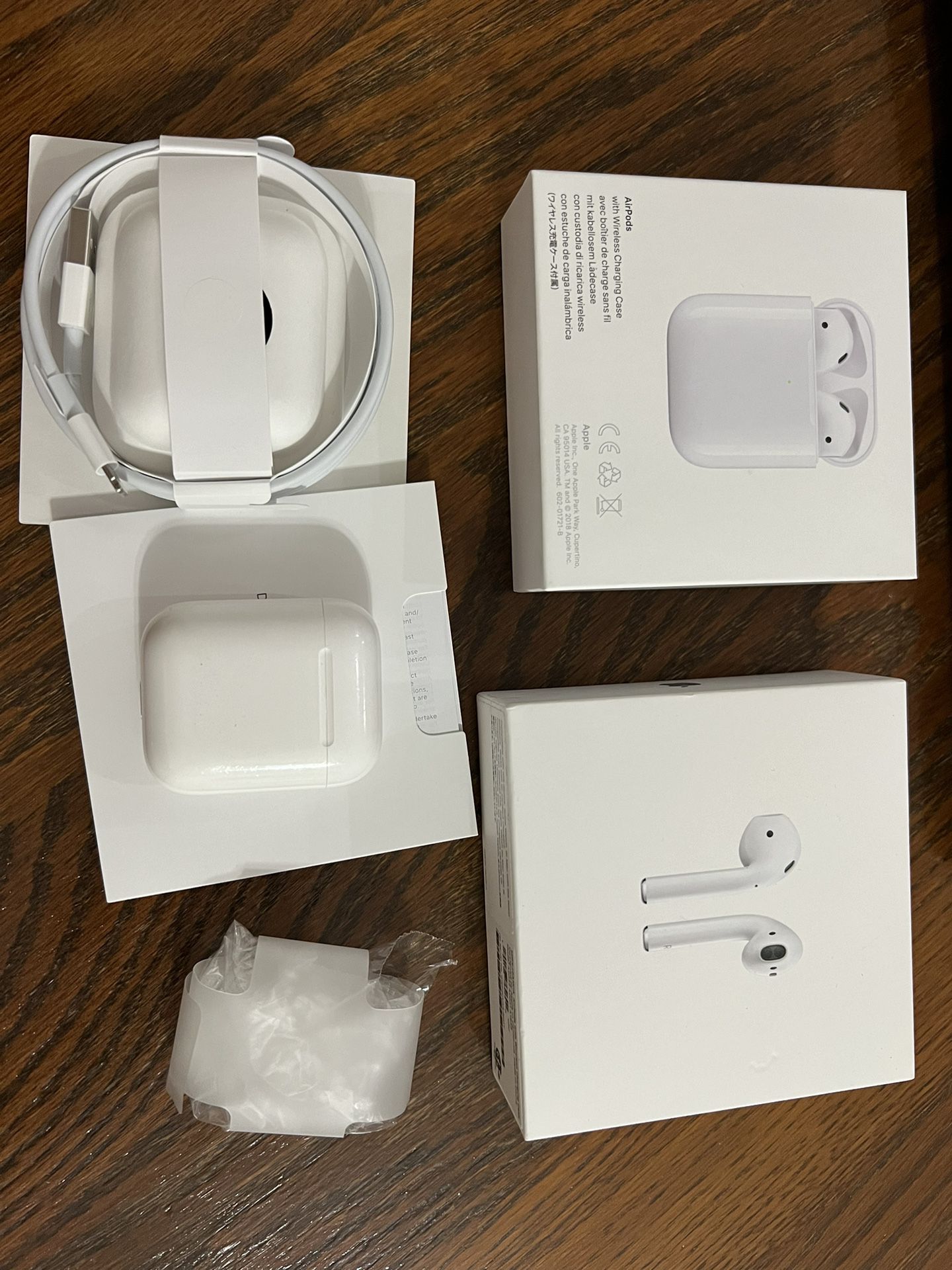 Apple AirPods 2nd Gen Wireless Charging Case