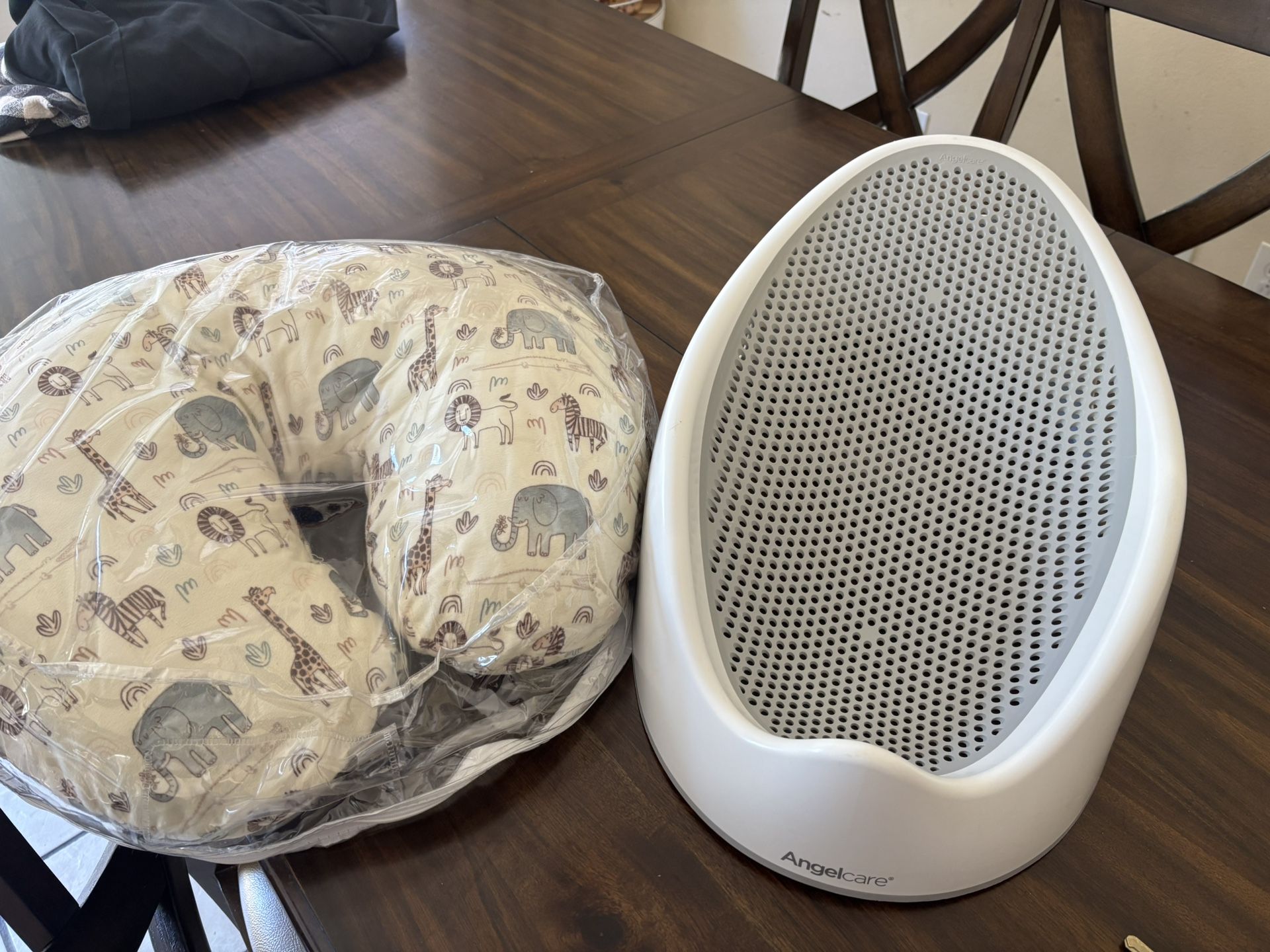 Baby Bath And Pillow