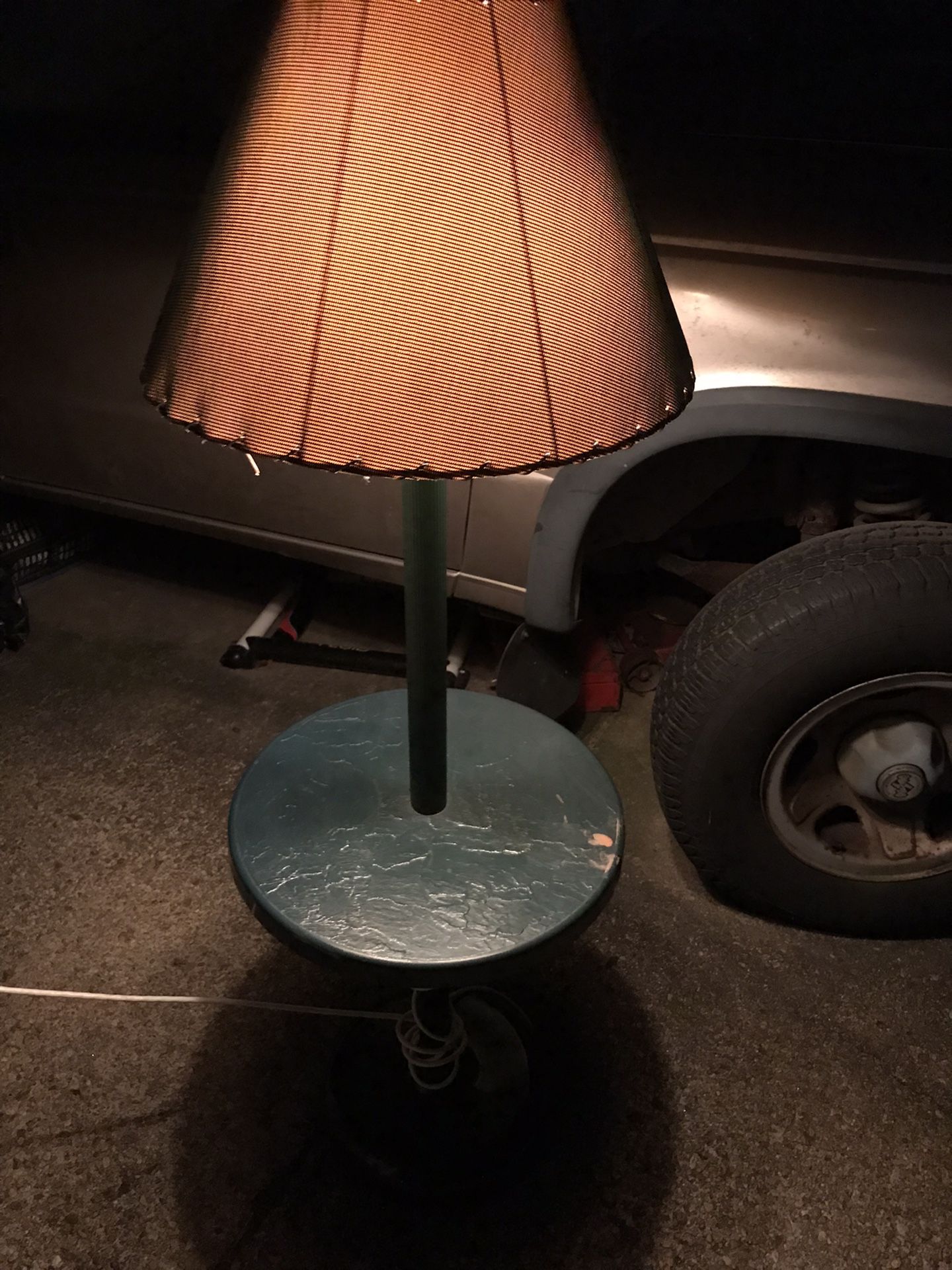 Very nice pool table lamp with shade only $40 firm