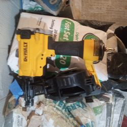 DeWalt Rf Nail Gun