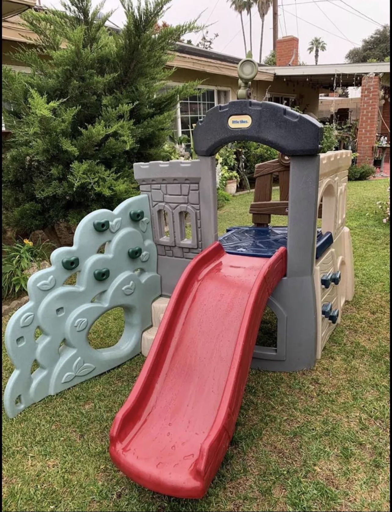 Step 2 little tikes playhouse play house playground climber with kids slide resbaladilla casita