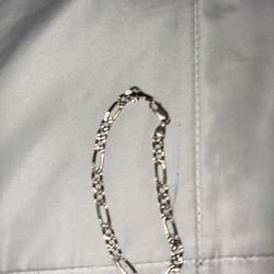 Diamond cut silver bracelet