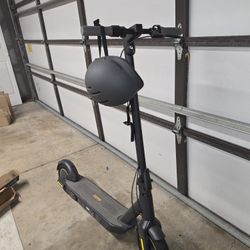 Segway Ninebot G30P Electric Scooter