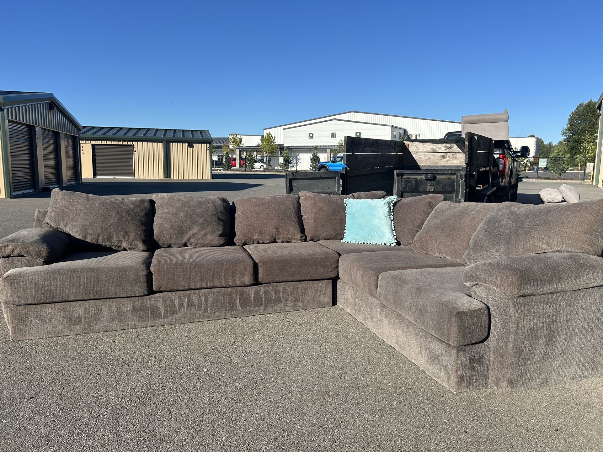 Sectional Couch 