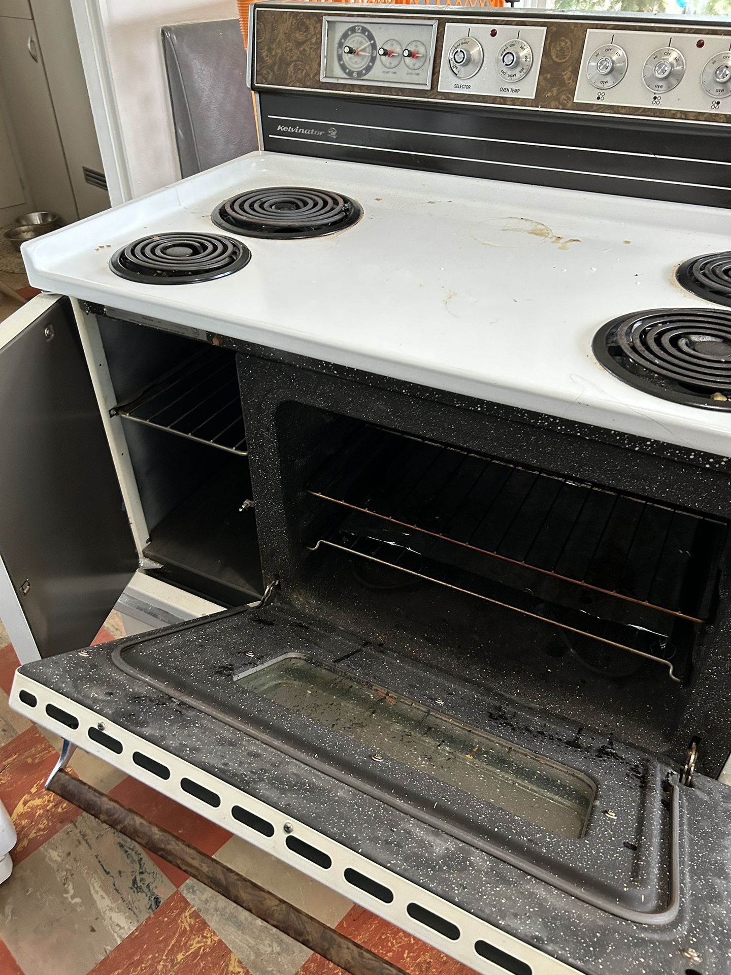 Kelvinator Electric Stove Free