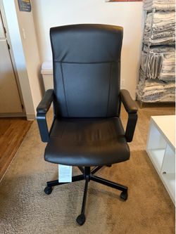 Executive Office Rolling Chair Adjustable Height – Like New