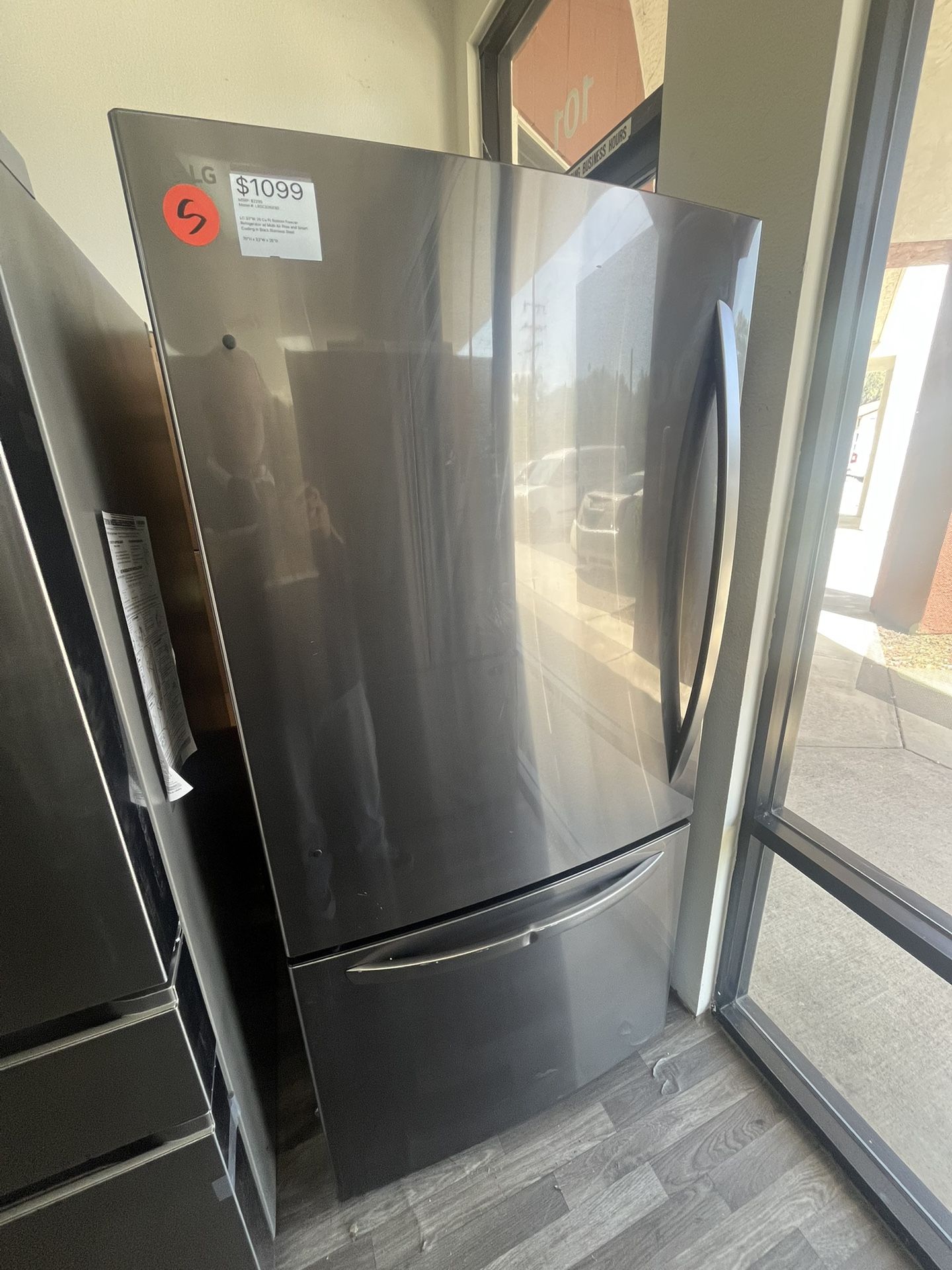 LG Bottom Freezer Refrigerator 33”W, Open Box, One Yr Warranty