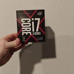 Intel Core i7-7740X X-Series Processor 4 Cores up to 4.50GHz Turbo Unlocked FCLGA2066 X299 Series

