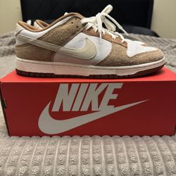 Medium Curry Nike Dunks
