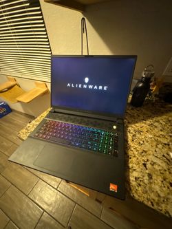Alienware M18 R1 gaming laptop