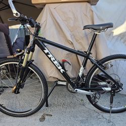 TREK SLR POLICE SERVICE EDITION MOUNTAIN BIKE