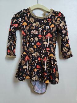12-18m Autumn Moon
Toadstool Tales Skirted Bodysuit