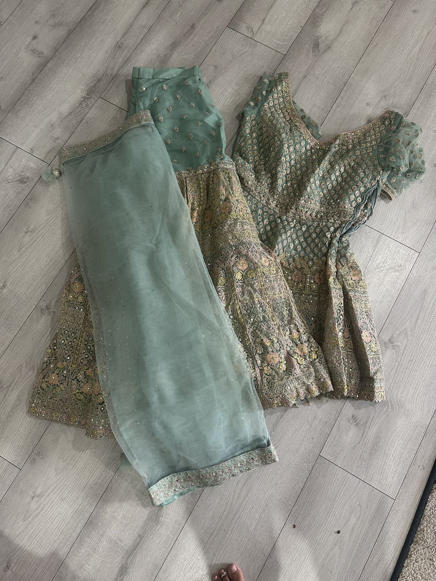 Pallazo Suit