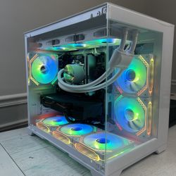 White Gaming PC