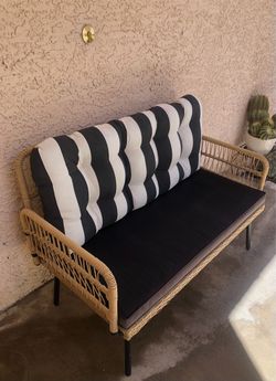 Outdoor Rattan Loveseat with Cushions (Please check the measurements beforehand)