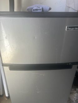 Magic chef Mini fridge