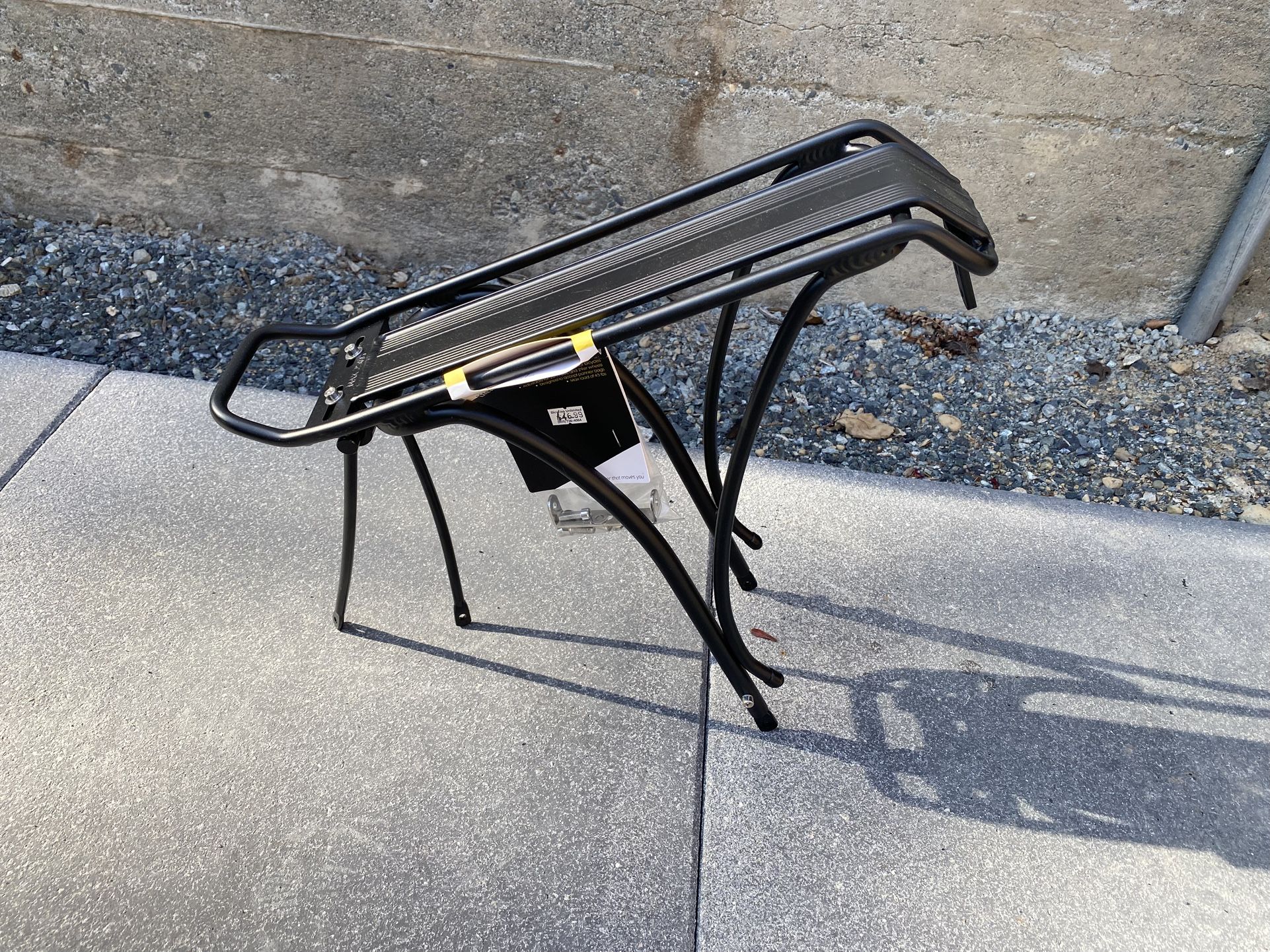 Rear Bike Rack New , 26/700c/29er 45lbs