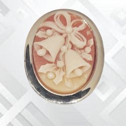 3-D Christmas Cameo Brooch. SHIPPING ONLY 