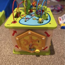 Country Critters Wooden Activity Play Cube By Hape