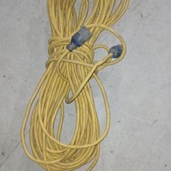 100ft Twist To Lock Extension Cord 