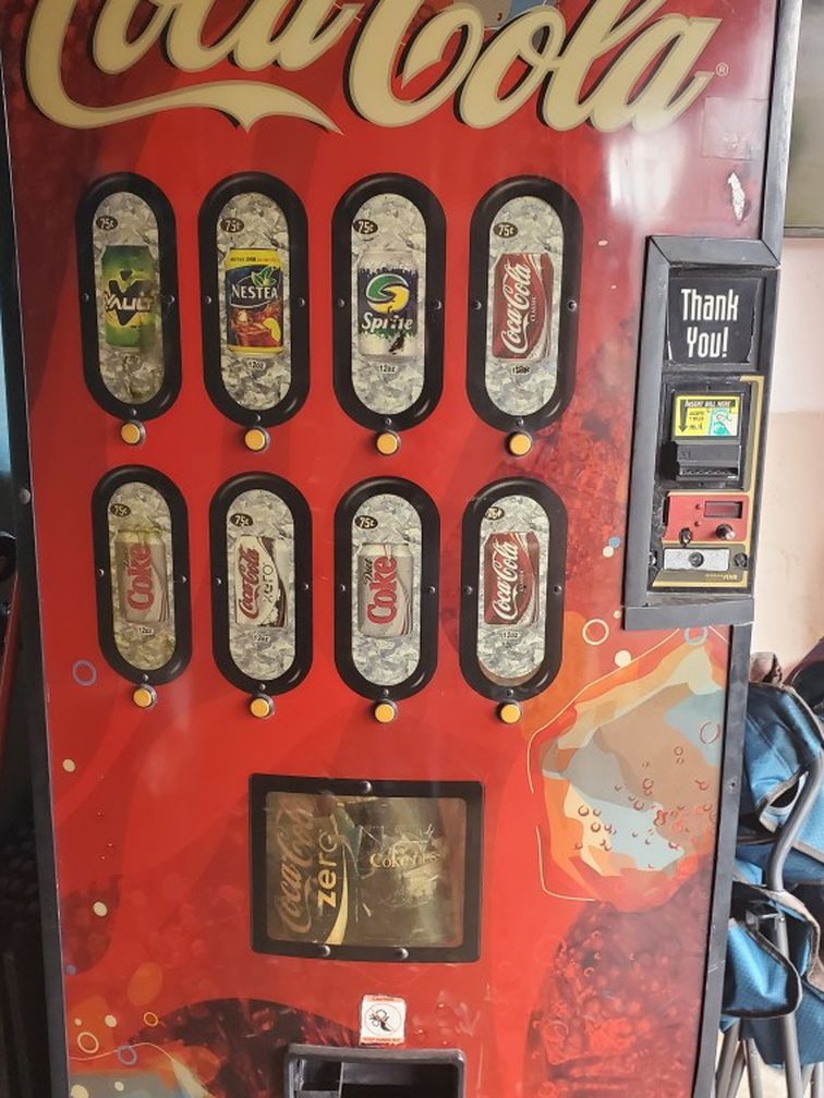 Coca Cola Soda Machine
