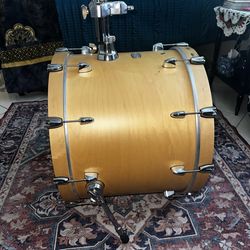 Yamaha Tour Custom Bass Drum