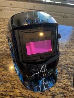 New Auto-Darkening Welding Helmet – Adjustable
