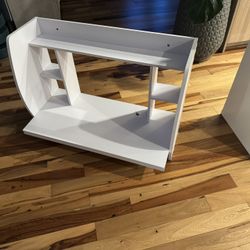 Kids Floating Desk (wall Mounted)