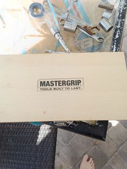 Master grip wood carving brand new