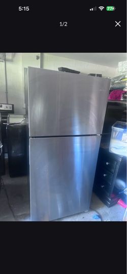 Stainless steel refrigerator works great