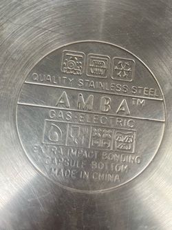 Selling this Pans nonstick and Pot