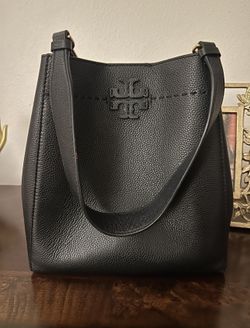 Tory Burch Large Bucket Bag Purse