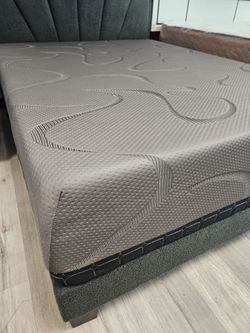 Queen mattress memory foam $289