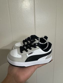 Kids shoes 6c