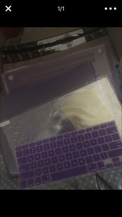 Mac Pro 15in purple hard cover come with key board cover