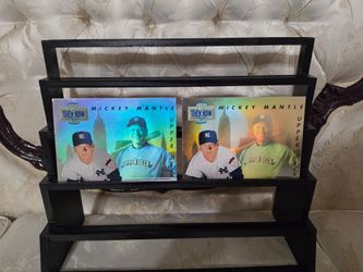 Mickey Mantle Holographic 2 Card Lot! Upper Deck