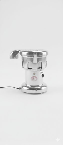 Juicer – Heavy Duty, Commercial Ruby 2000
