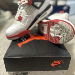 Jordan 4 Fire Red Size 12