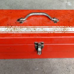 Vintage 1970 Dodge Scat Pack toolbox, metal, red/white 19x9x6", Mopar