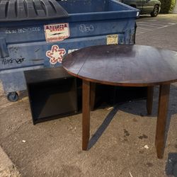 Free Furniture Moving Out 