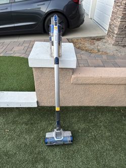 Shark Upright Powerfin Vacuum