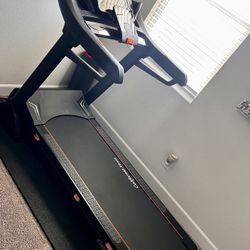 California Fitness Treadmill Cardio Machine- Delivery 