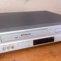 NICE!! Polaroid DVD/VHS Combo Player/Recorder